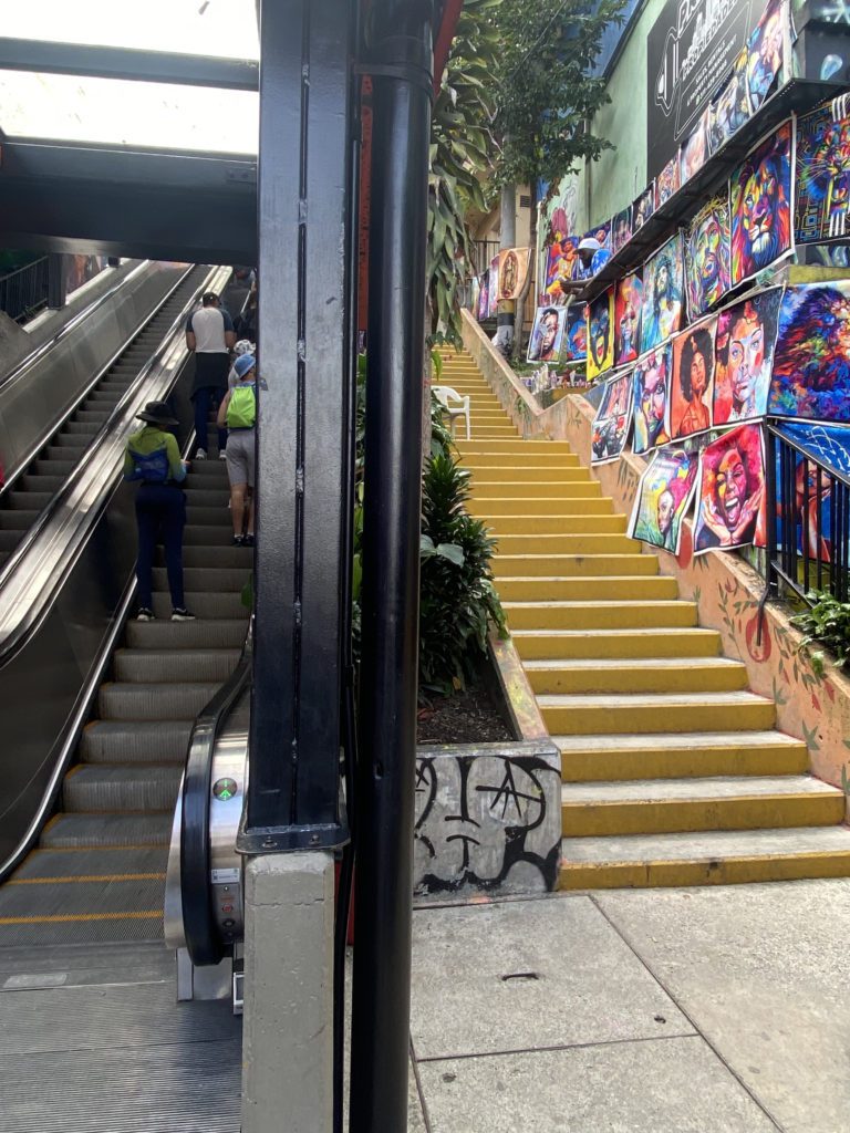 Comuna 13 escalators